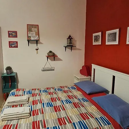 La Casina Di Jo Apartment *
